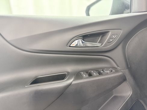 Used 2023 Chevrolet Equinox LT image 14