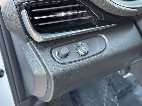 Certified 2024 Buick Envista Sport Touring w/ Convenience I Package image 20