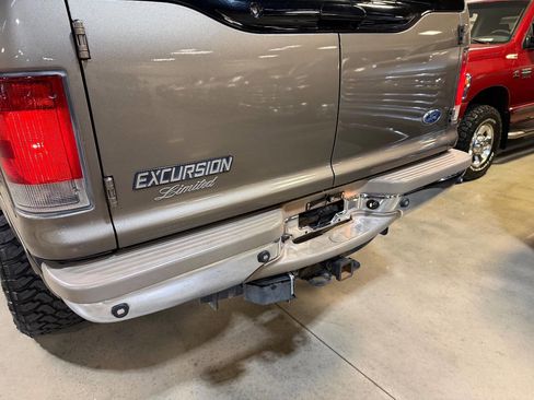 Used 2002 Ford Excursion Limited image 84