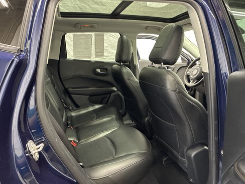 Used 2019 Jeep Compass Limited w/ Safety & Security Group AWD/4WD image 10