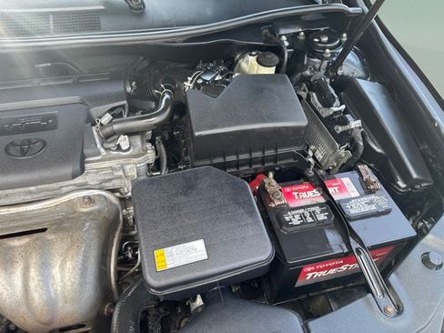Used 2016 Toyota Camry LE FWD image 38