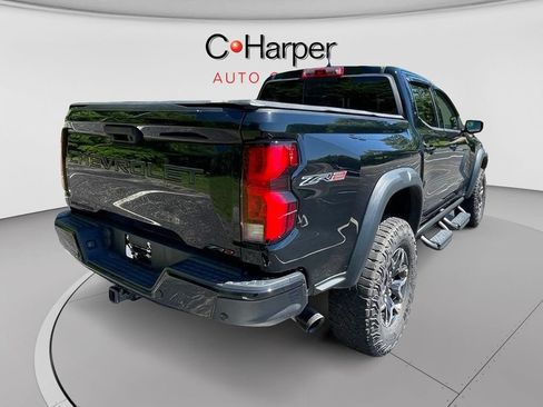 Certified 2024 Chevrolet Colorado ZR2 w/ Technology Package AWD/4WD image 3