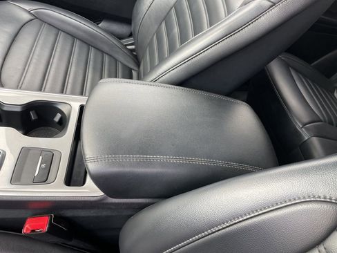 Used 2024 Ford Edge SEL image 22