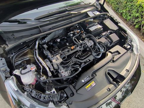 Used 2025 Toyota Corolla LE image 27