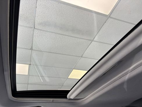 Used 2018 Toyota RAV4 XLE w/ Plus Extra Value Package image 20