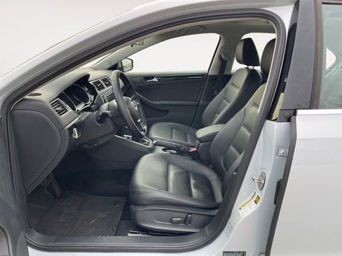 Used 2017 Volkswagen Jetta SEL FWD image 9