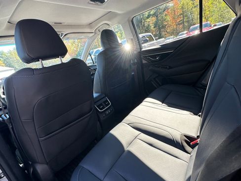 Used 2022 Subaru Outback Limited image 16