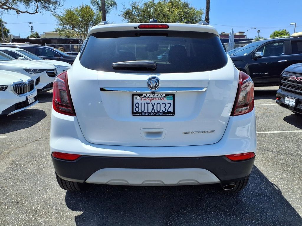Certified 2021 Buick Encore Preferred FWD image 21