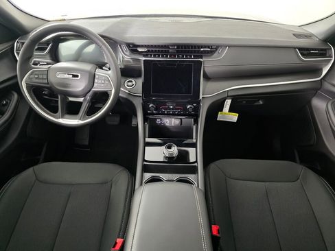 New 2025 Jeep Grand Cherokee Laredo X image 18