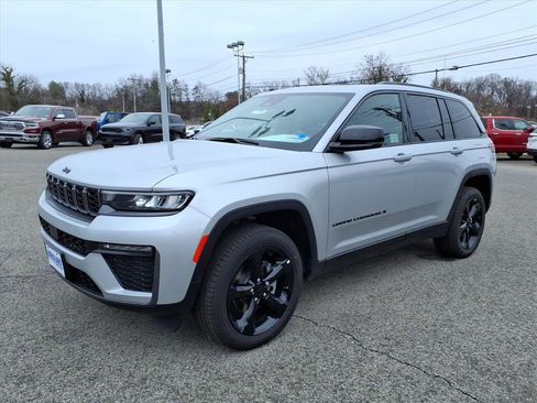 New 2026 Jeep Grand Cherokee Limited image 8