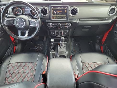 Used 2022 Jeep Wrangler Unlimited Sahara AWD/4WD image 13