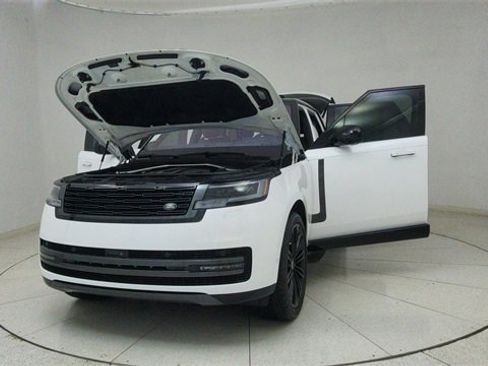 Used 2023 Land Rover Range Rover SE image 74