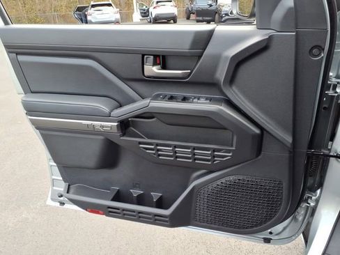 New 2025 Toyota Tacoma TRD Off-Road image 18