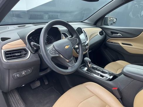 Used 2023 Chevrolet Equinox Premier image 8