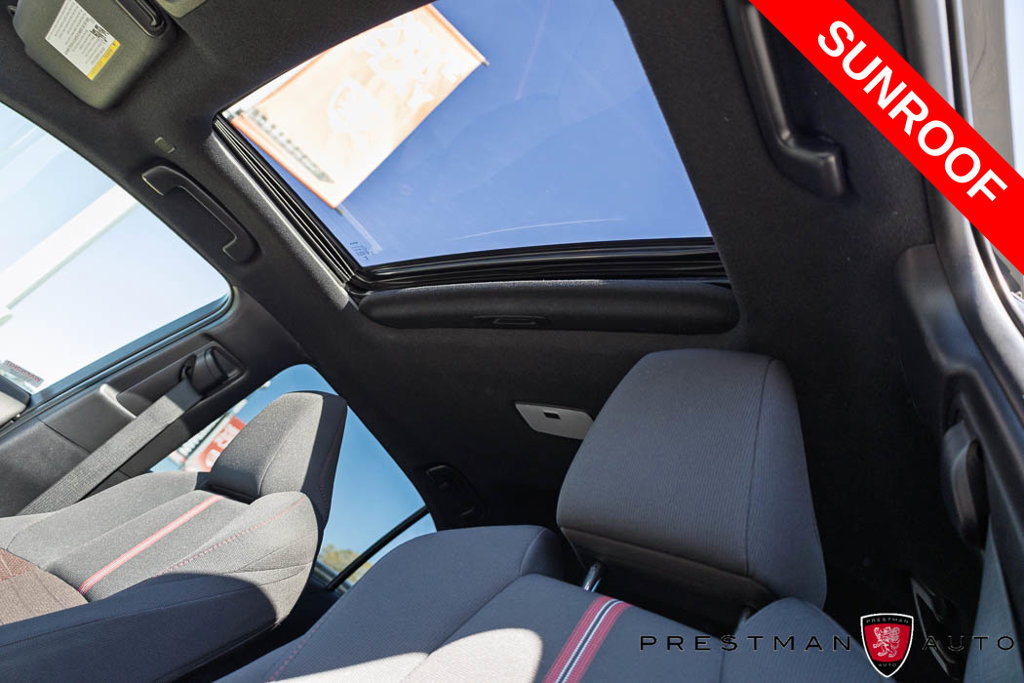 Used 2024 Toyota Corolla SE w/ SE Package AWD/4WD image 5