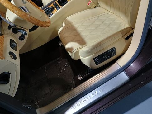 Used 2016 Bentley Flying Spur V8 AWD/4WD image 17