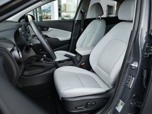 Used 2023 Hyundai Kona SEL image 21