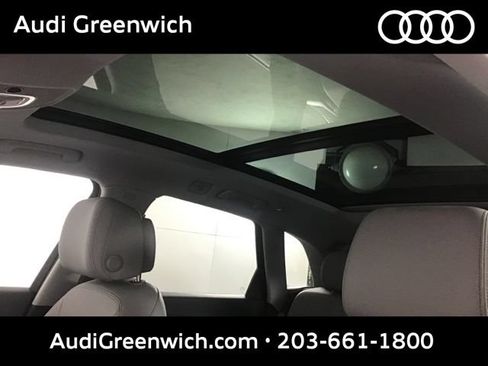 Used 2023 Audi Q5 2.0T Premium w/ Convenience Package AWD/4WD image 15