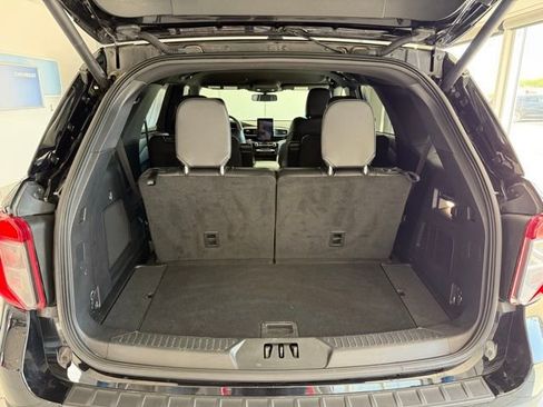 Used 2022 Ford Explorer ST w/ Equipment Group 401A image 8