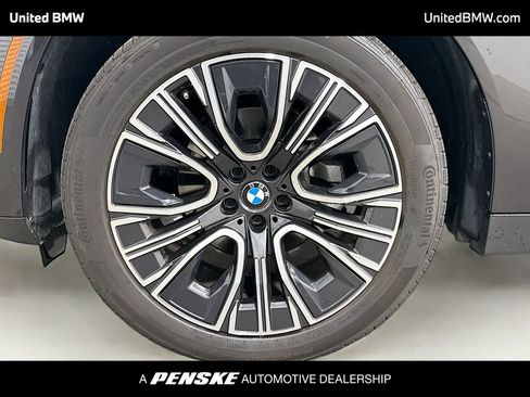 Used 2025 BMW X3 xDrive30i AWD/4WD image 2