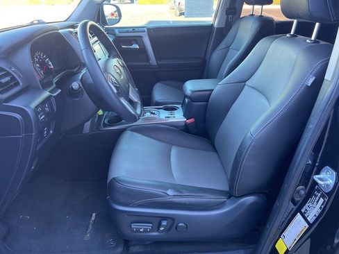 Used 2019 Toyota 4Runner SR5 Premium image 23