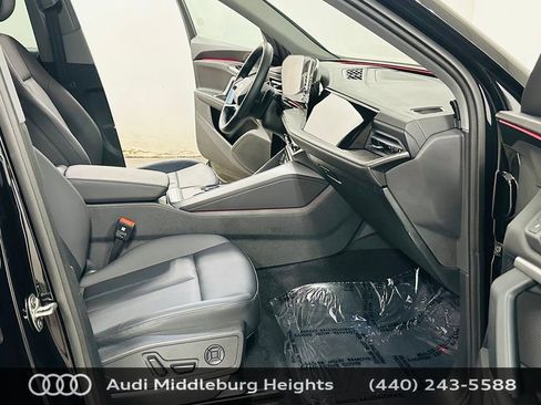 Certified 2025 Audi Q5 Premium w/ Convenience Package AWD/4WD image 8
