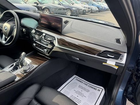 Used 2023 BMW 530i xDrive w/ Premium Package AWD/4WD image 24