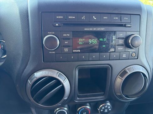 Used 2012 Jeep Wrangler Unlimited Sport AWD/4WD image 11
