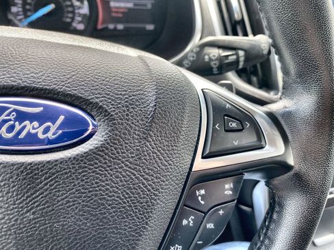 Used 2016 Ford Edge Titanium w/ Equipment Group 301A AWD/4WD image 21