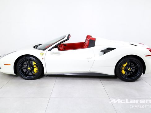 Used 2018 Ferrari 488 Spider RWD image 6