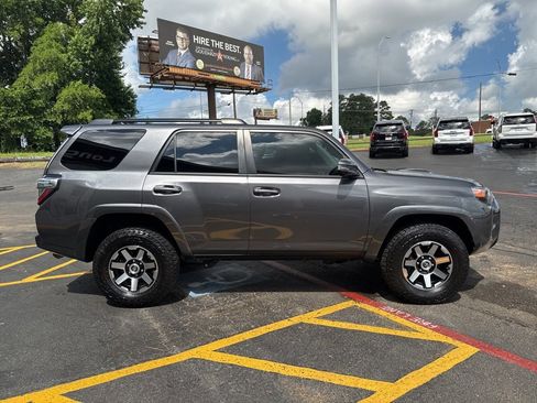 Used 2021 Toyota 4Runner TRD Off-Road Premium image 5