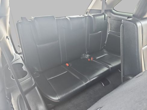 Used 2019 Toyota Highlander XLE AWD/4WD image 15