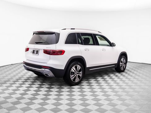 New 2025 Mercedes-Benz GLB 250 4MATIC image 6
