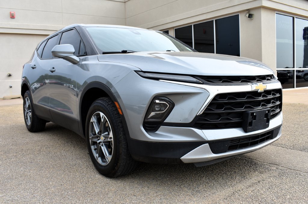 Used 2023 Chevrolet Blazer LT AWD/4WD image 7