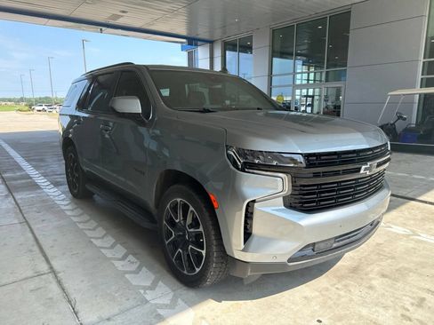 Used 2023 Chevrolet Tahoe RST RWD image 3