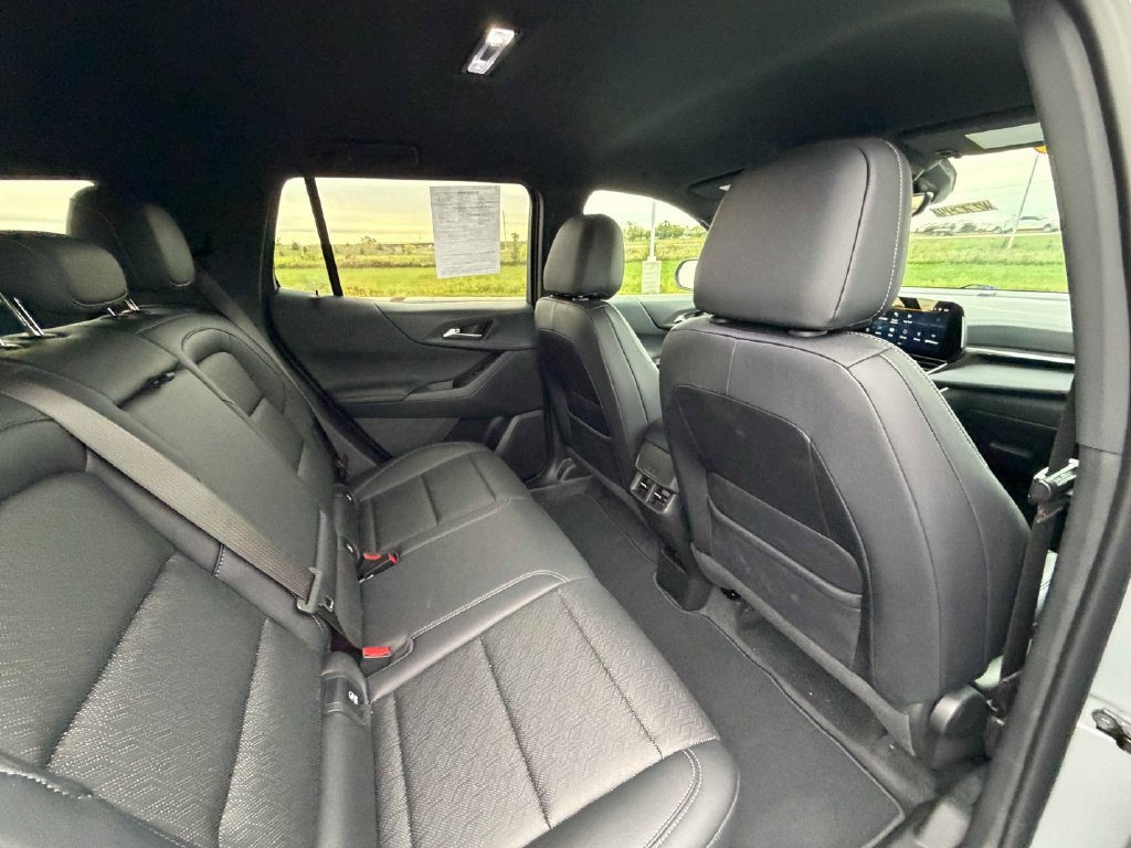 Used 2025 Chevrolet Equinox LT w/ Convenience Package II AWD/4WD image 26