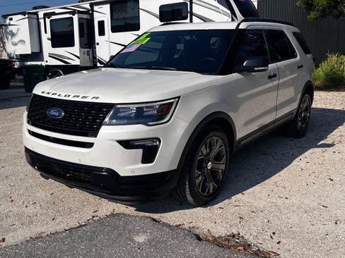 Used 2018 Ford Explorer Sport w/ Equipment Group 401A image 2