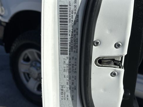 Used 2017 RAM 3500 Tradesman w/ Cold Weather Group image 33