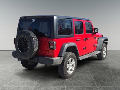 Used 2018 Jeep Wrangler Unlimited Sport S AWD/4WD image 5