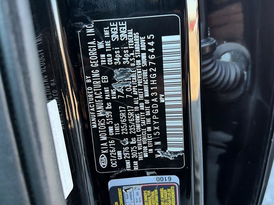 Used 2017 Kia Sorento AWD image 18