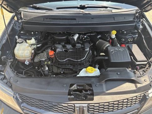 Used 2017 Dodge Journey GT AWD/4WD image 23