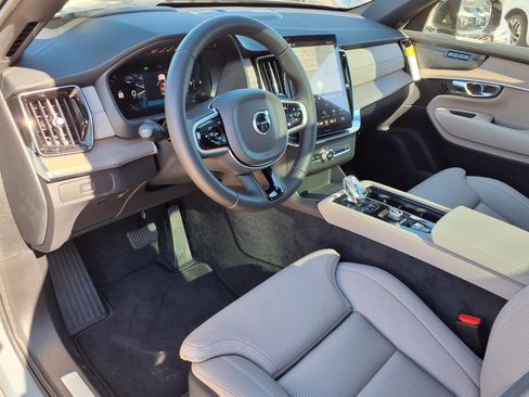 New 2026 Volvo XC90 B6 Ultra image 12