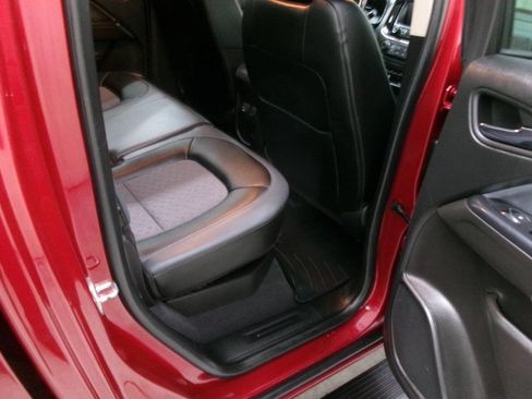 Used 2020 Chevrolet Colorado Z71 image 32