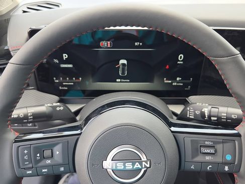 New 2026 Nissan Kicks SR w/ SR Premium Package FWD image 22
