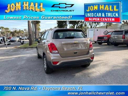 Used 2018 Chevrolet Trax LS image 8