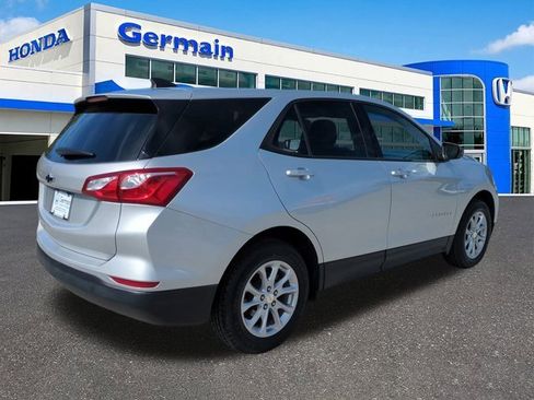 Used 2019 Chevrolet Equinox LS w/ LS Convenience Package image 5