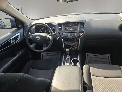 Used 2020 Nissan Pathfinder S AWD/4WD image 14