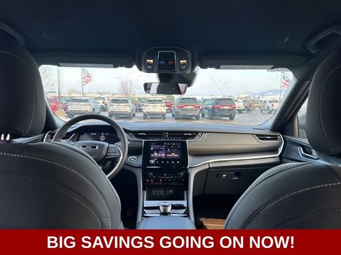 New 2025 Jeep Grand Cherokee L Laredo image 43