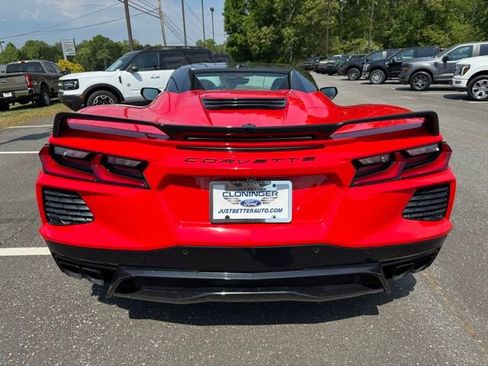 Used 2023 Chevrolet Corvette Stingray Premium Conv w/ Z51 Performance Package RWD image 8