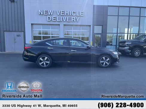 Used 2022 Nissan Altima 2.5 AWD/4WD image 10